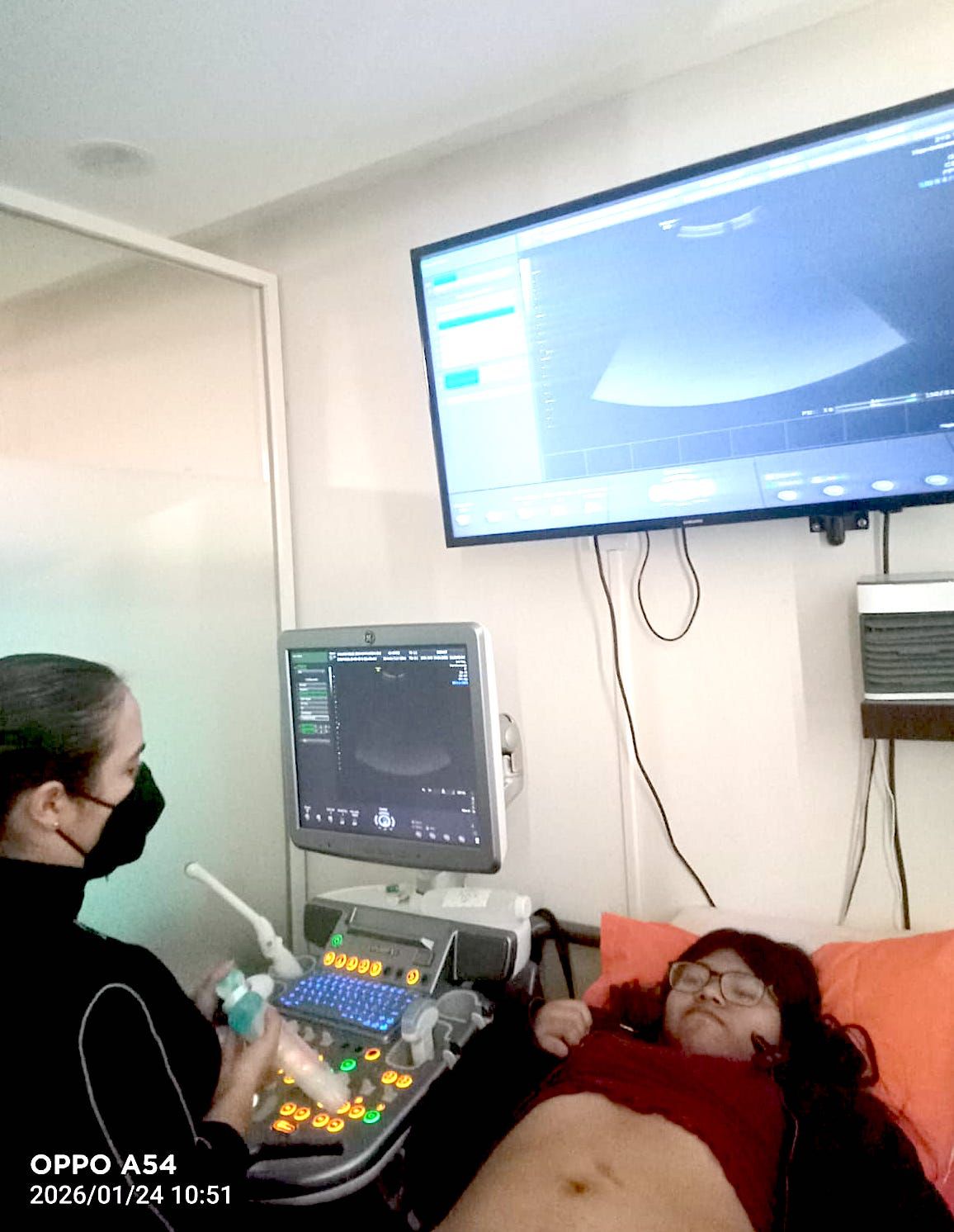 Doña María Esther y Miley en consulta. 🏥🩺